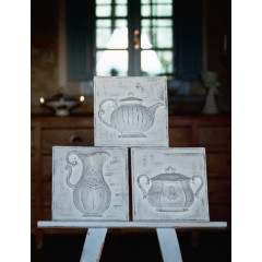 PITCHER WALL PLAQUE 2