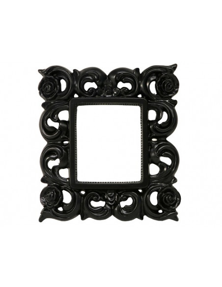 SQUARE FRAME